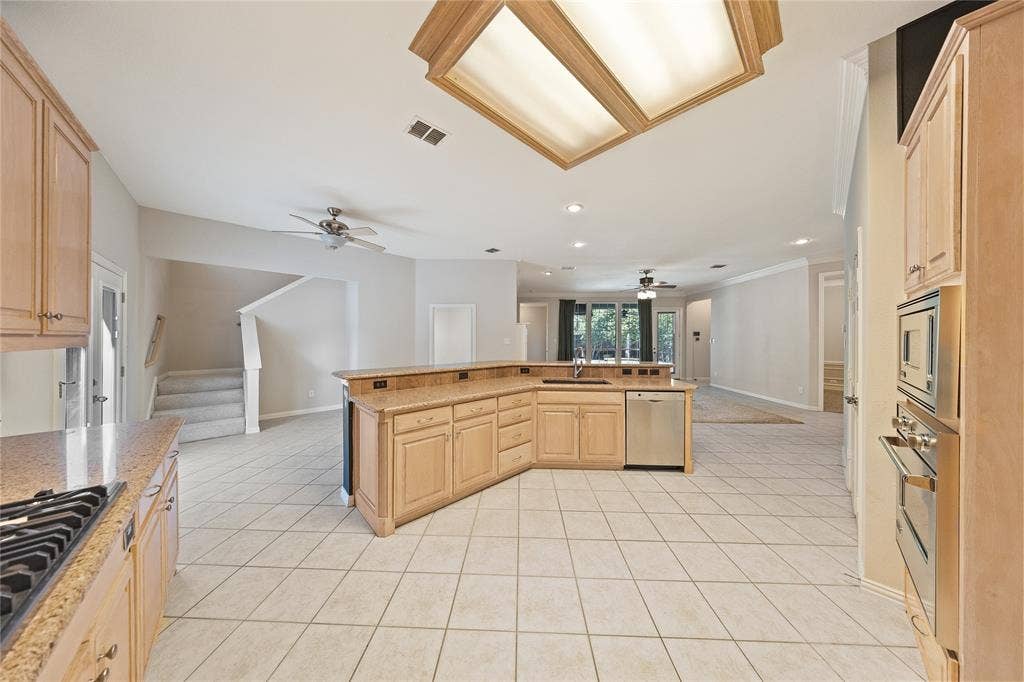 3429 Brushy Creek Drive, Plano, TX 75025 3429 Brushy Creek Drive, Plano, TX 75025