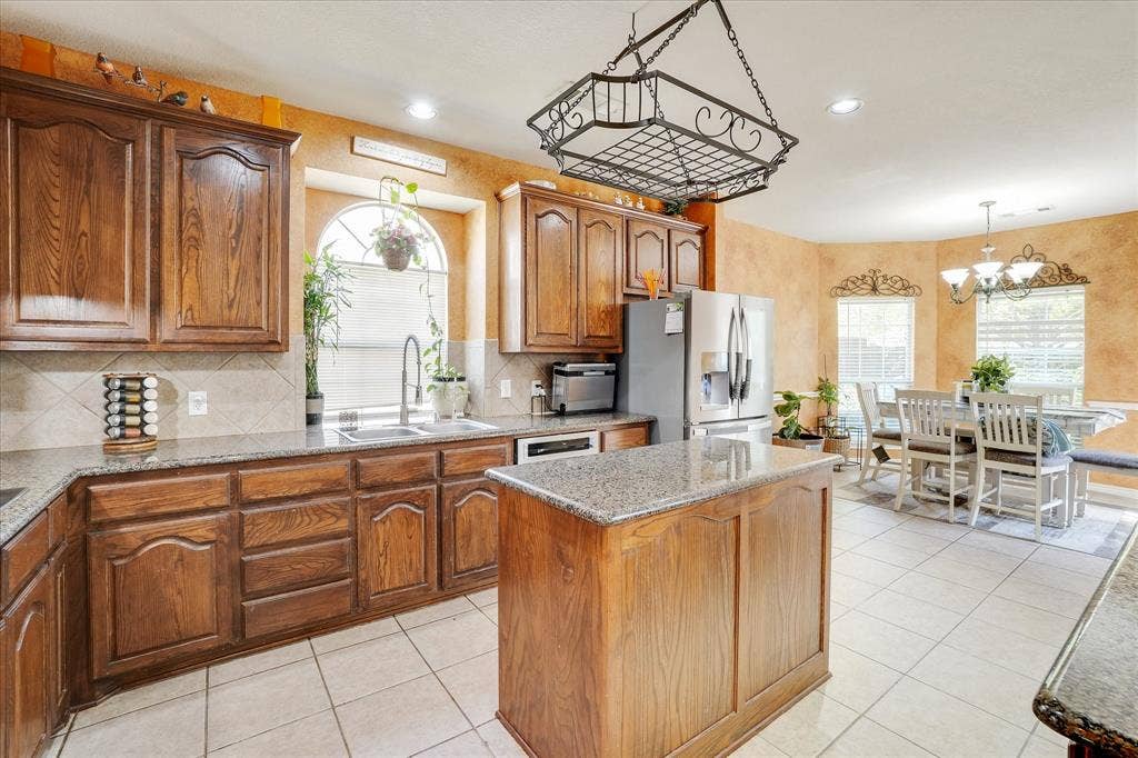 10153 Ferry Farm Lane, Frisco, TX 75035 10153 Ferry Farm Lane, Frisco, TX 75035