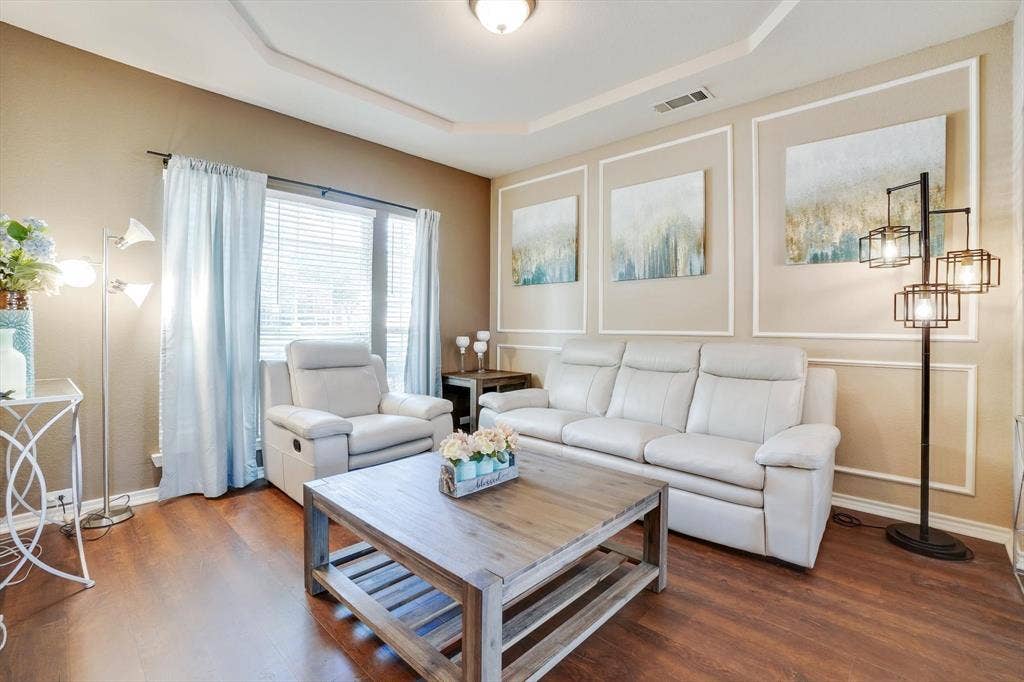 10153 Ferry Farm Lane, Frisco, TX 75035 10153 Ferry Farm Lane, Frisco, TX 75035