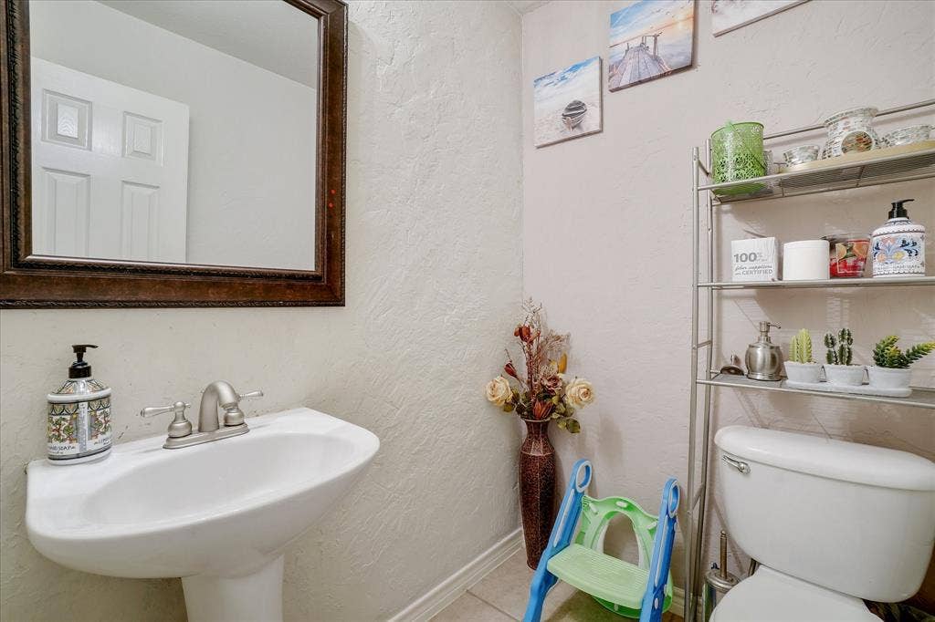 10153 Ferry Farm Lane, Frisco, TX 75035 10153 Ferry Farm Lane, Frisco, TX 75035