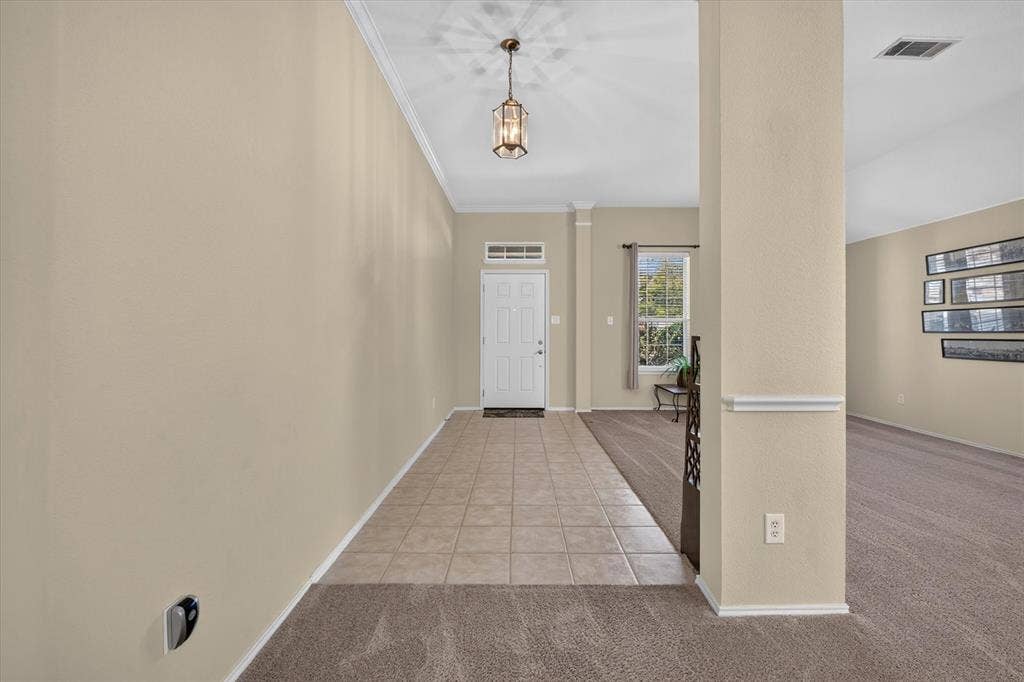 5717 Southern Hills Drive, North Richland Hills, TX 76180