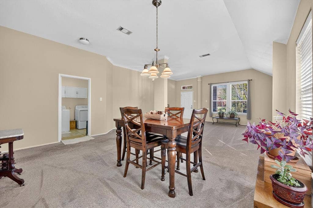 5717 Southern Hills Drive, North Richland Hills, TX 76180