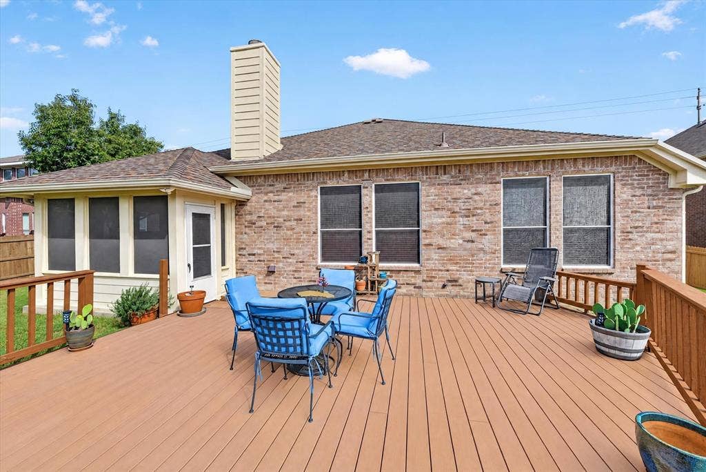 5717 Southern Hills Drive, North Richland Hills, TX 76180