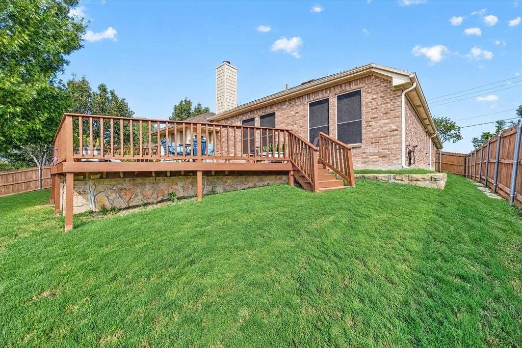 5717 Southern Hills Drive, North Richland Hills, TX 76180