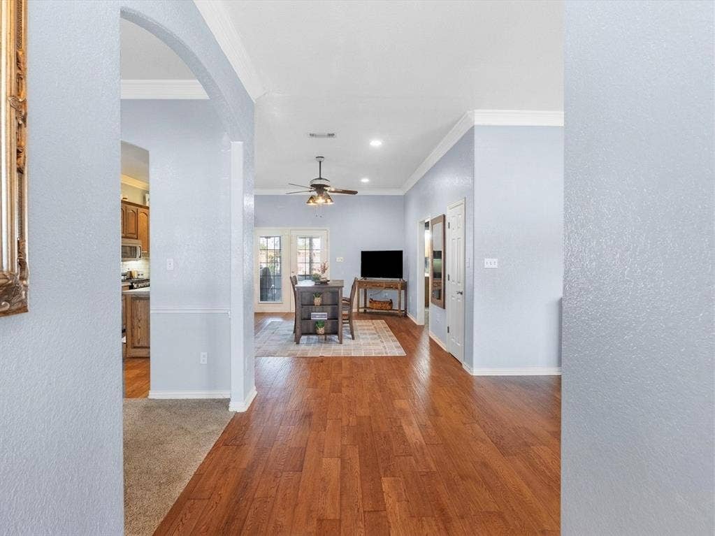 3103 Rim Rock Court, Granbury, TX 76049 Glistening hardwoods welcome you home!