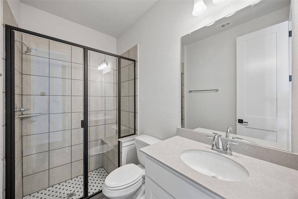 8514 Great Stone Trail, Rowlett, TX 75089