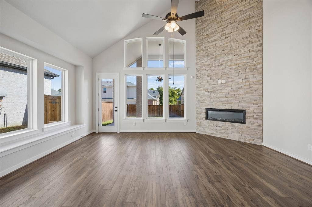 8514 Great Stone Trail, Rowlett, TX 75089