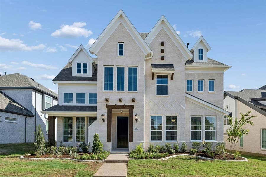 Property photo for 8514 Great Stone Trail, Rowlett, TX
