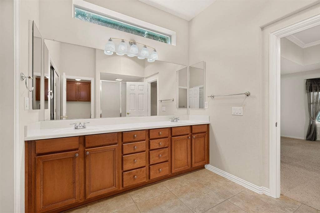 9900 Hanford Drive, Denton, TX 76207