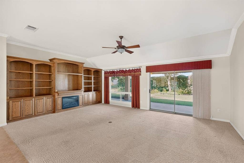 9900 Hanford Drive, Denton, TX 76207