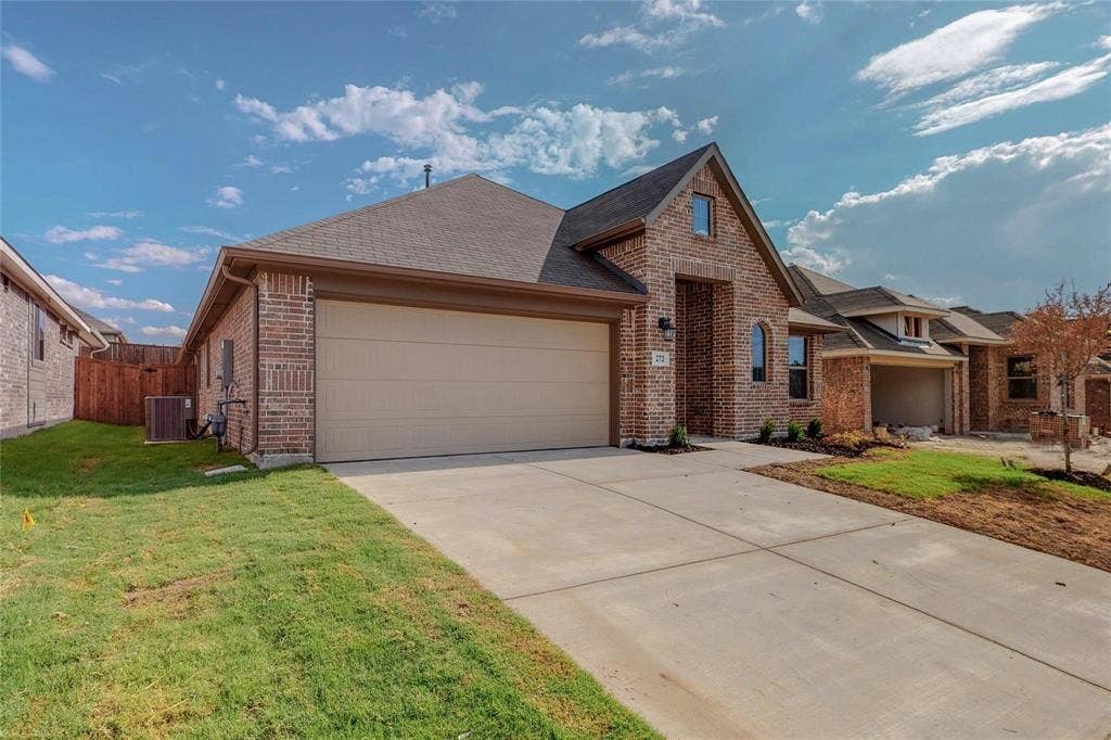 272 Tallgrass Drive, Lavon, TX 75166 272 Tallgrass Drive, Lavon, TX 75166