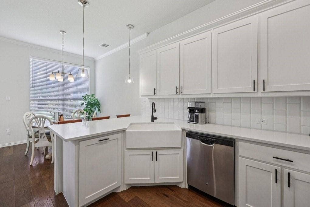 508 Renaissance Lane, Irving, TX 75060