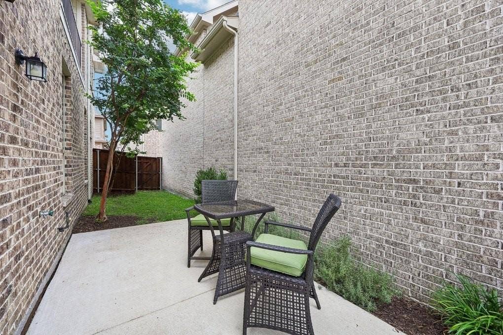 508 Renaissance Lane, Irving, TX 75060
