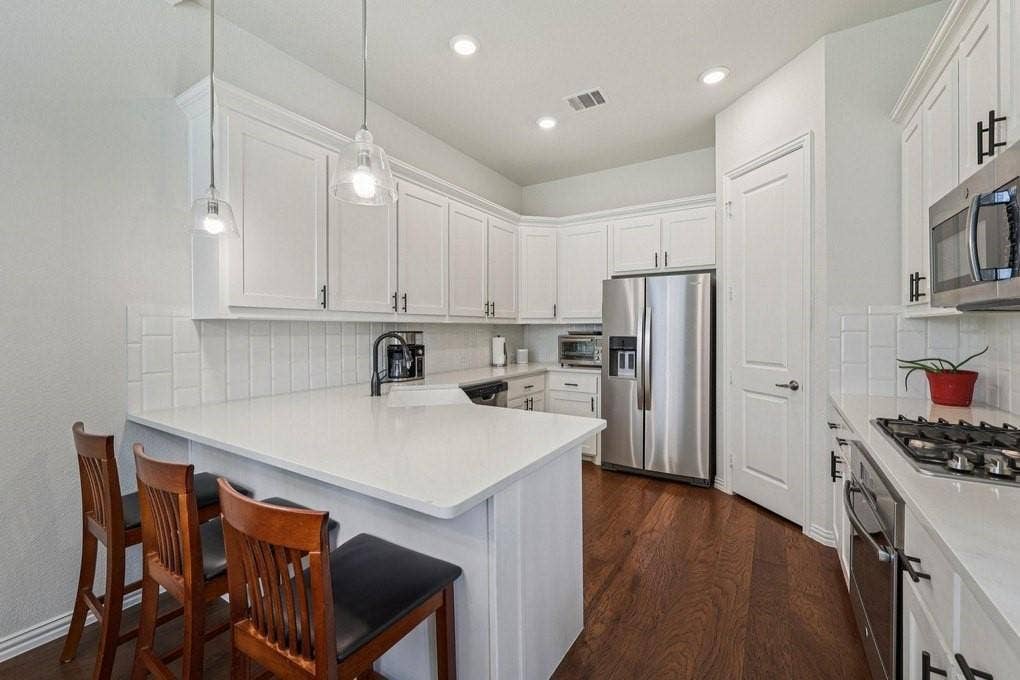 508 Renaissance Lane, Irving, TX 75060