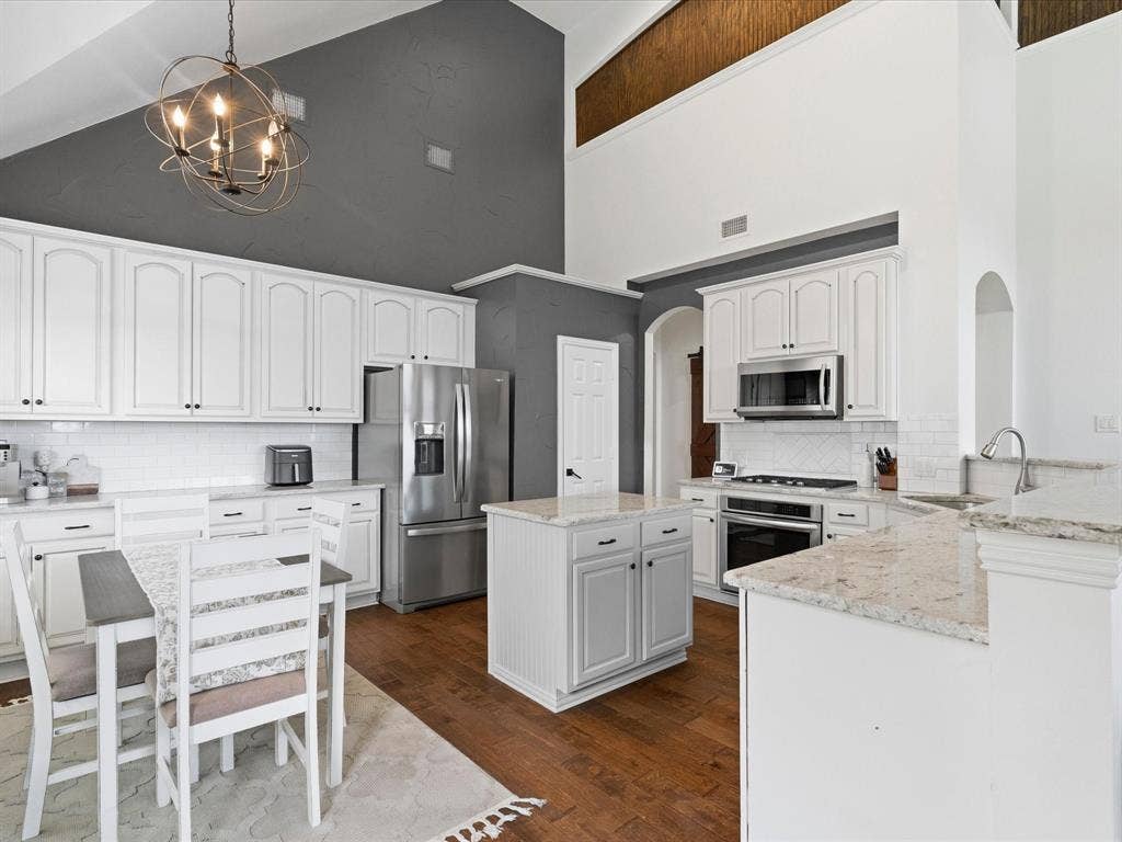 2849 Greenway Drive, Frisco, TX 75034