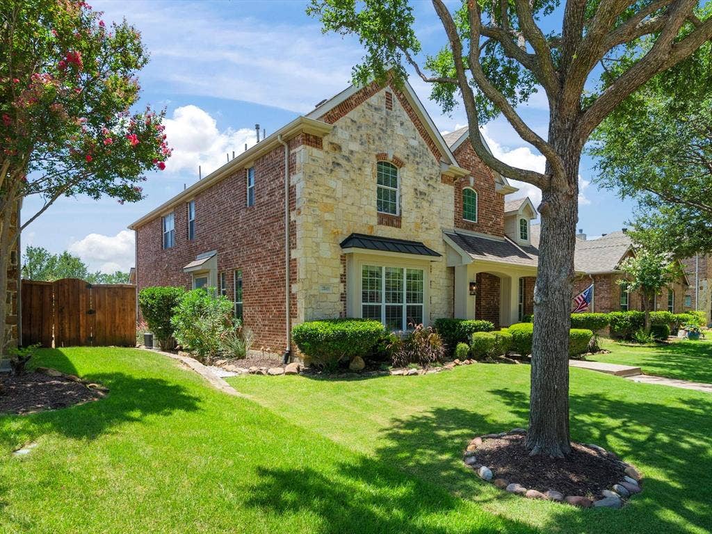 2849 Greenway Drive, Frisco, TX 75034