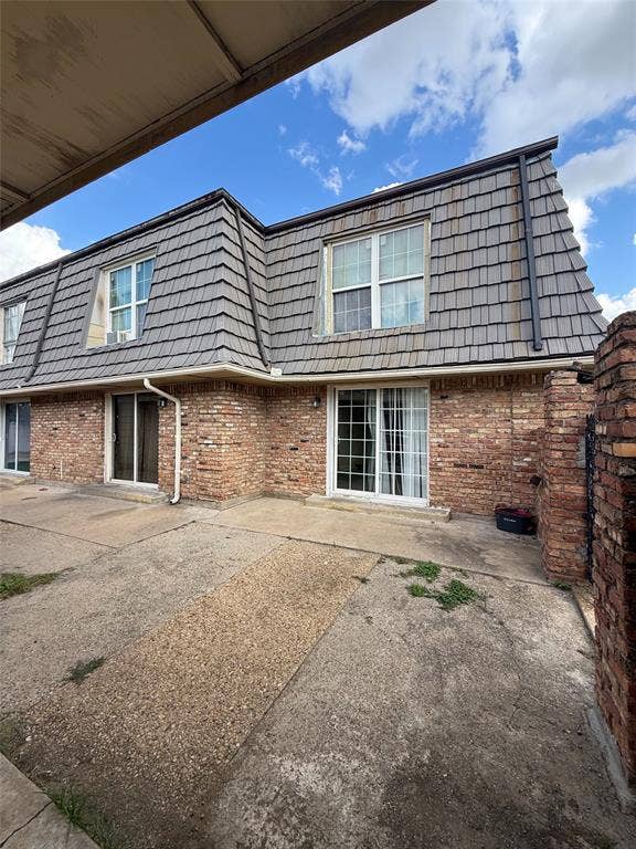6340 Walraven Circle, Fort Worth, TX 76133