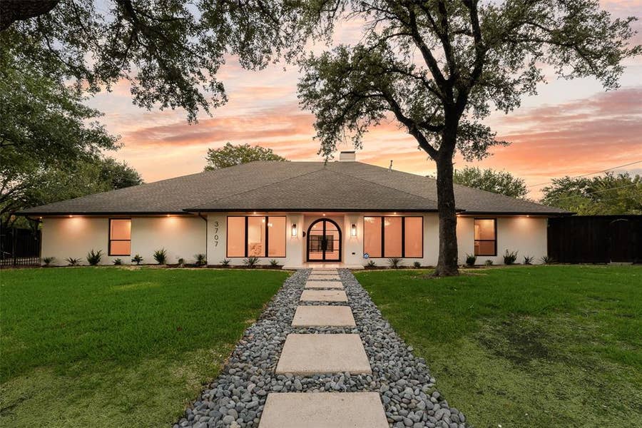 Property photo for 3707 Princess Lane, Dallas, TX