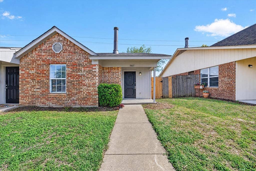 7505 Tiffany Meadows Lane, Fort Worth, TX 76140