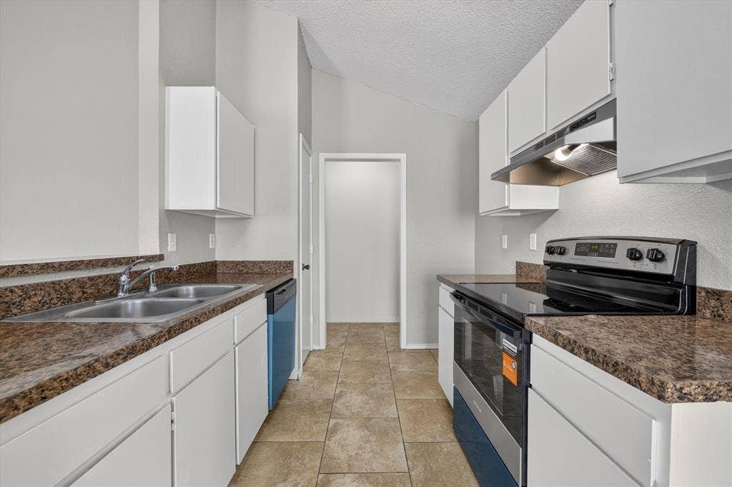 7505 Tiffany Meadows Lane, Fort Worth, TX 76140