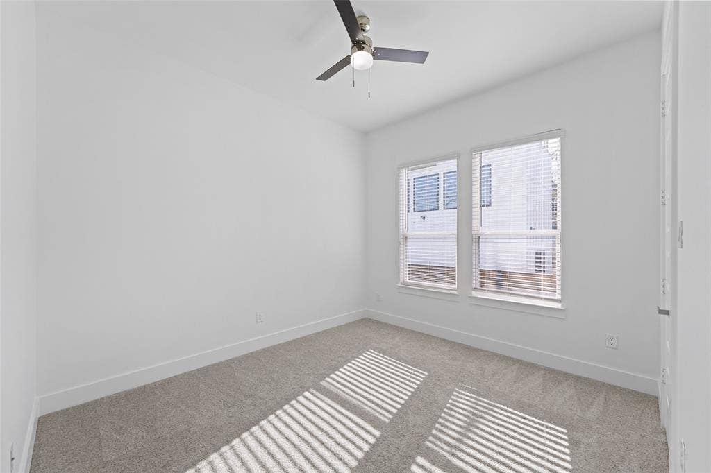 1320 Compton Street, Dallas, TX 75203