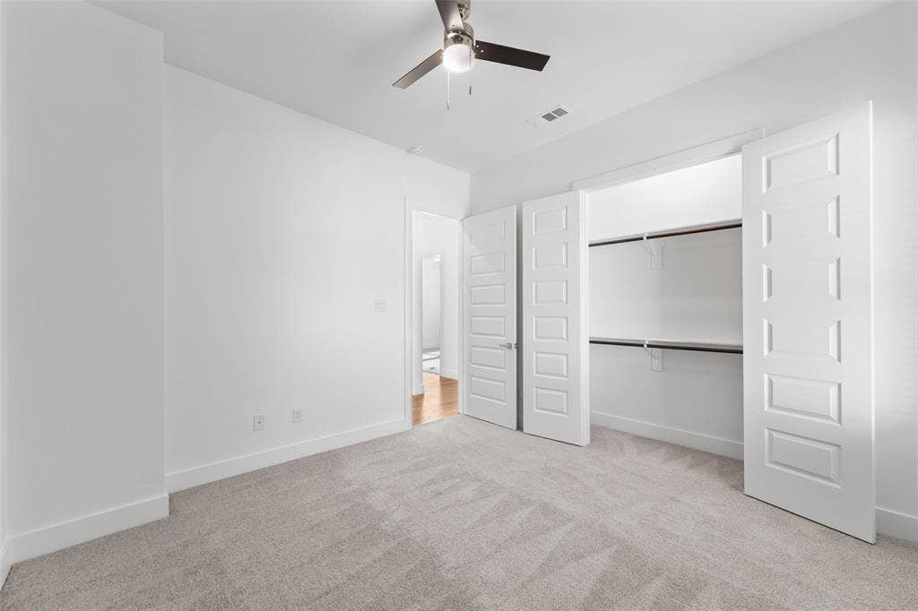 1320 Compton Street, Dallas, TX 75203