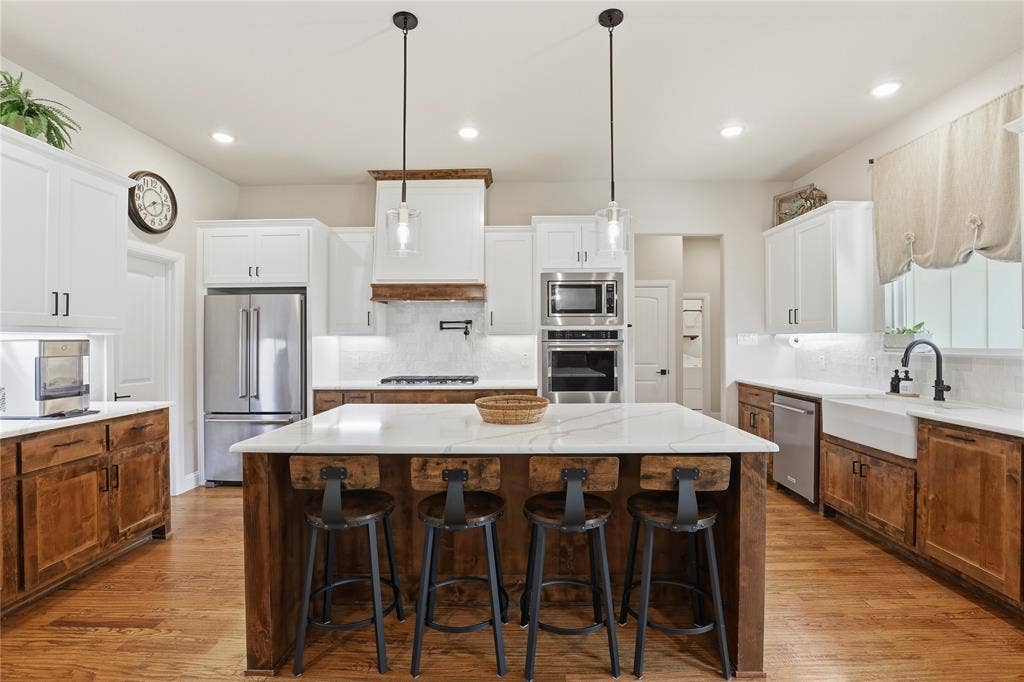 308 Constitution Court, Weatherford, TX 76088 308 Constitution Court, Weatherford, TX 76088