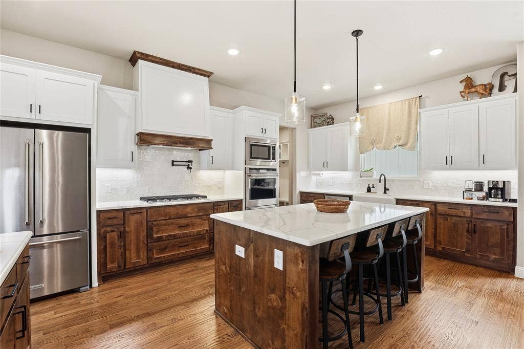 308 Constitution Court, Weatherford, TX 76088 308 Constitution Court, Weatherford, TX 76088