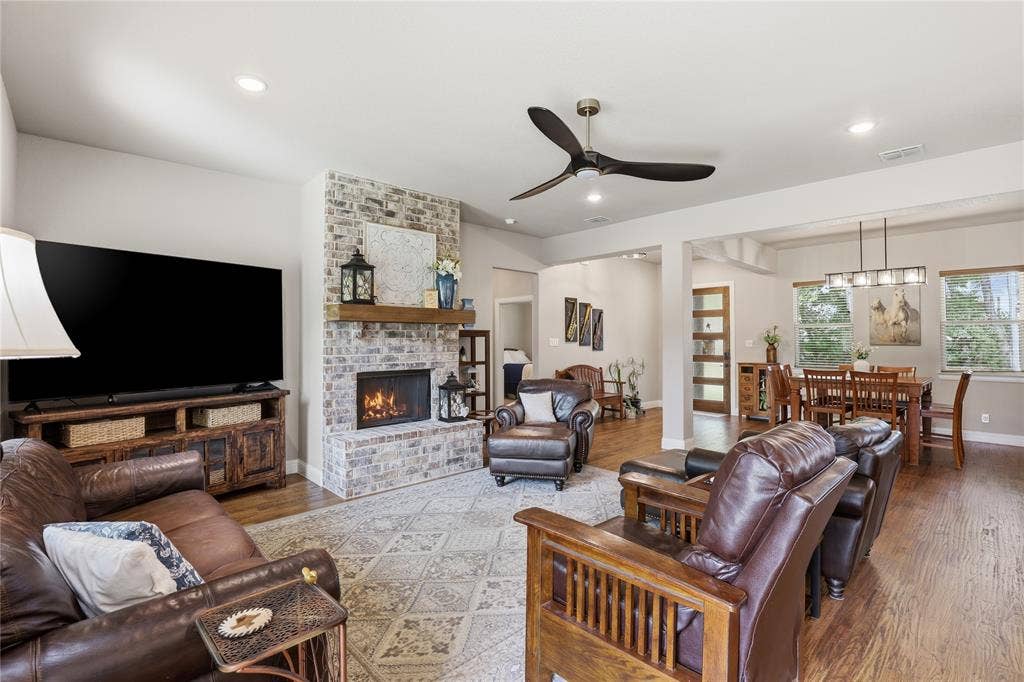 308 Constitution Court, Weatherford, TX 76088 308 Constitution Court, Weatherford, TX 76088