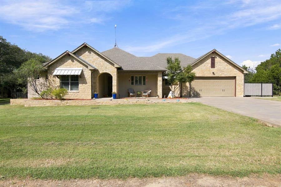 Property photo for 35075 Oak Wood Drive, Whitney, TX