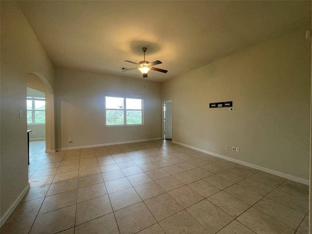 4609 Conley Lane, Denton, TX 76207 4609 Conley Lane, Denton, TX 76207