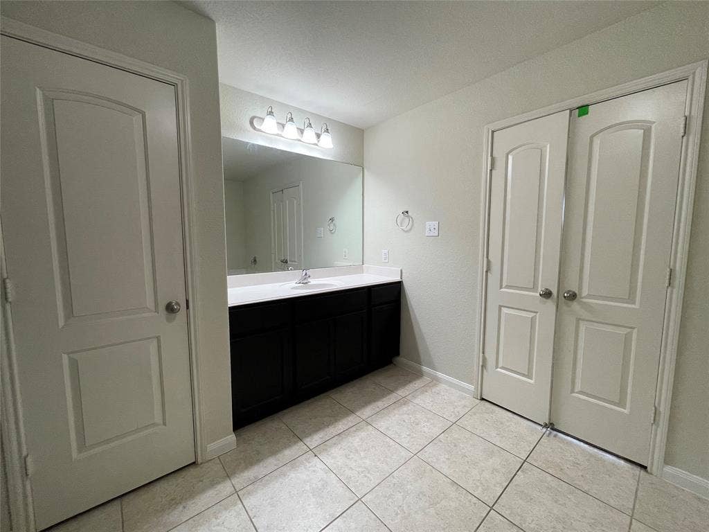 4609 Conley Lane, Denton, TX 76207 4609 Conley Lane, Denton, TX 76207