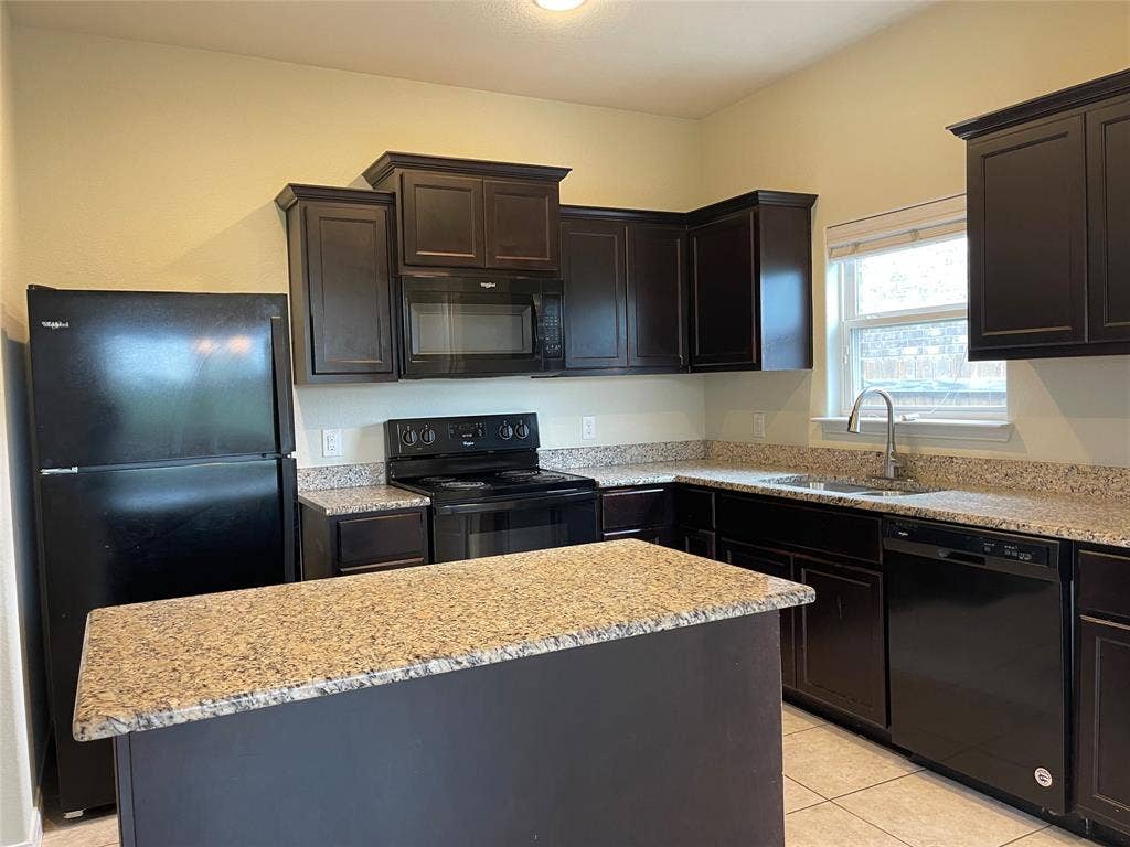 4609 Conley Lane, Denton, TX 76207 4609 Conley Lane, Denton, TX 76207