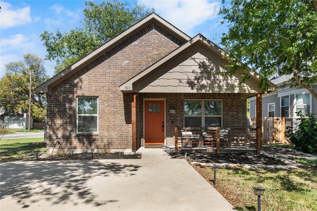 1031 W Gandy Street, Denison, TX 75020