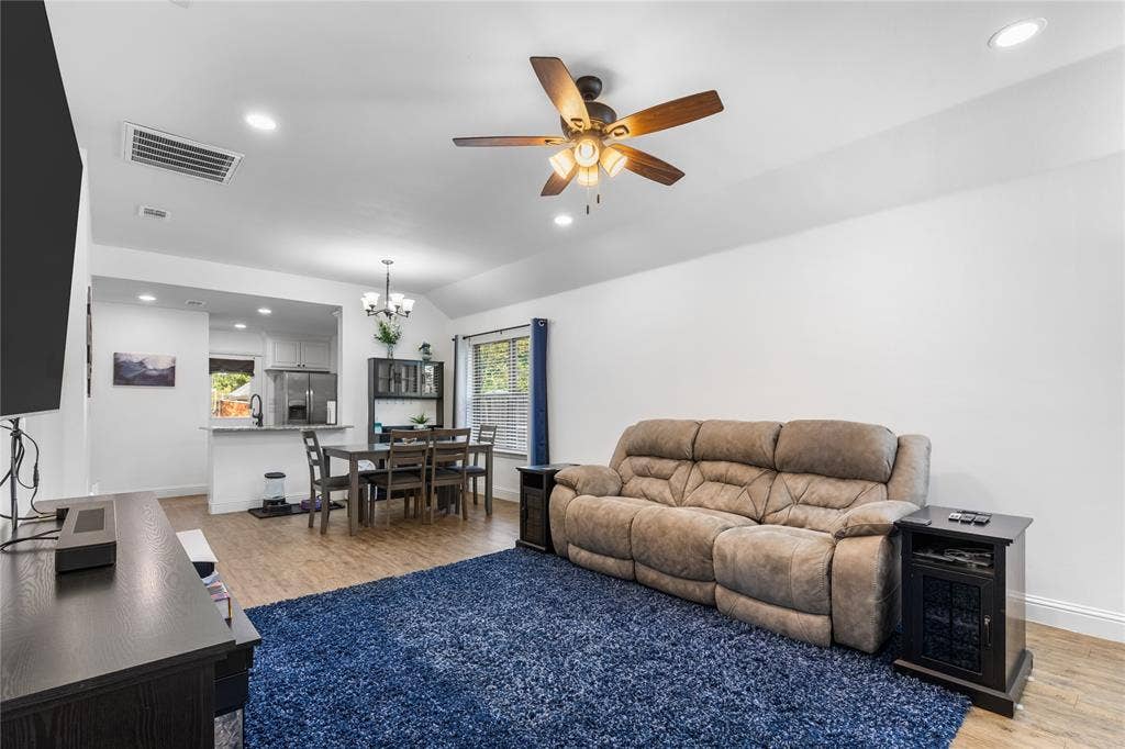 1031 W Gandy Street, Denison, TX 75020
