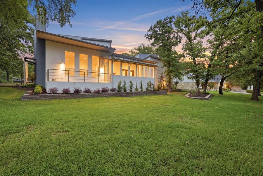 Property photo for 316 Comanche Drive, Lake Kiowa, TX