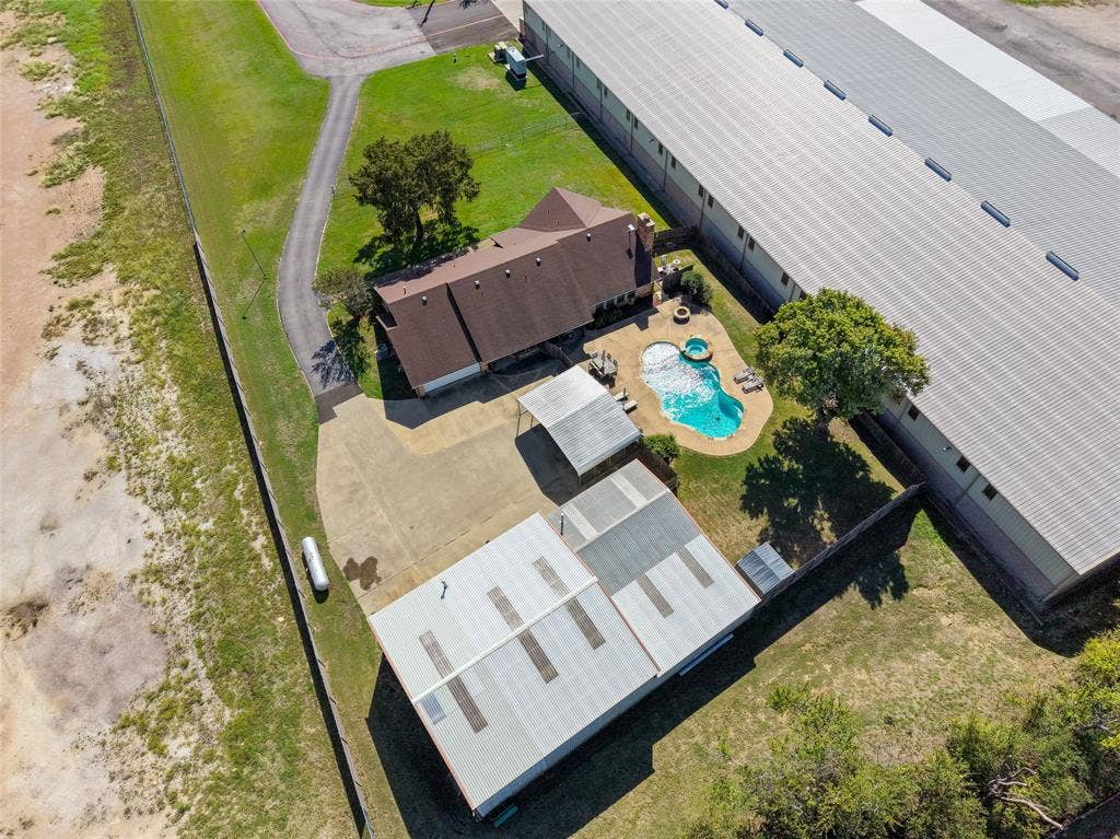 910 W Highway 67, Alvarado, TX 76009