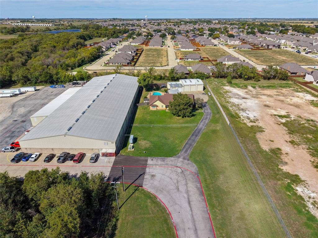 910 W Highway 67, Alvarado, TX 76009