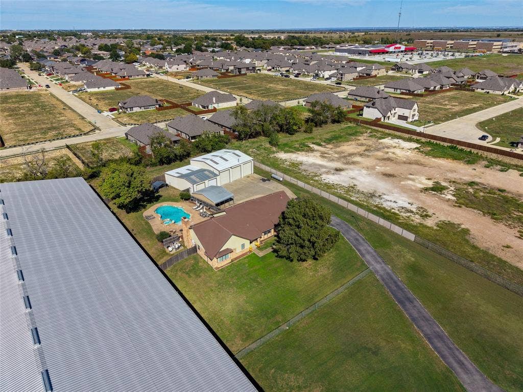 910 W Highway 67, Alvarado, TX 76009