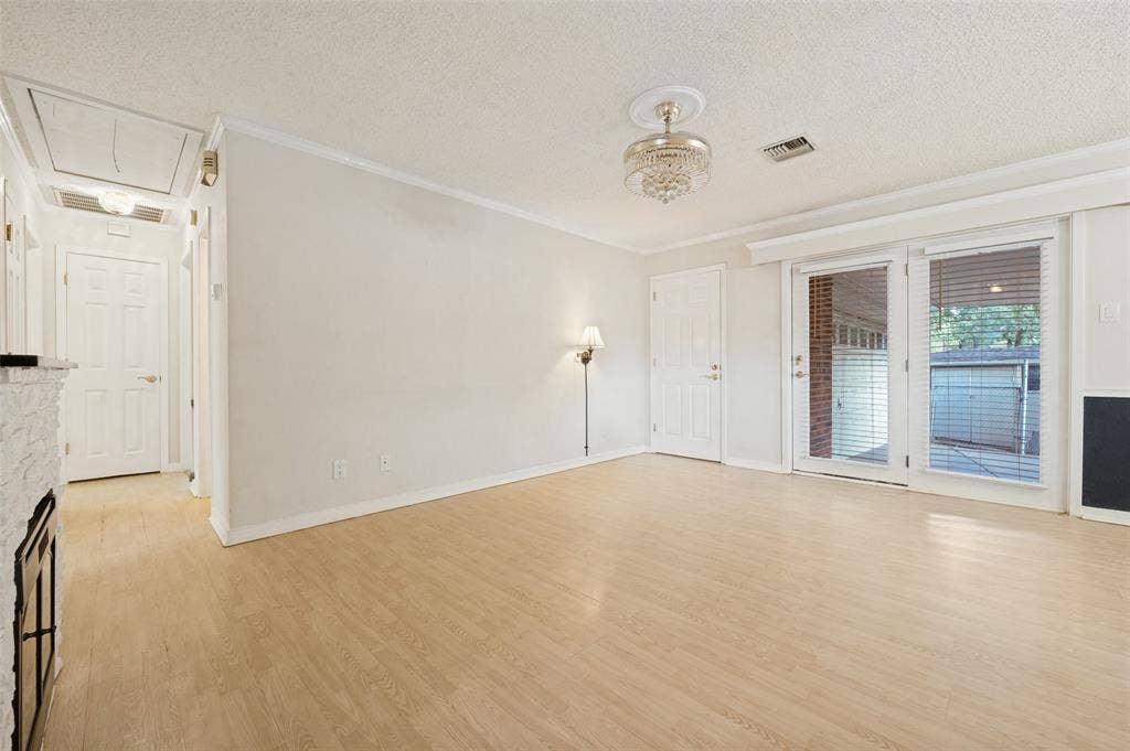 1515 Blackwell Drive, Irving, TX 75061