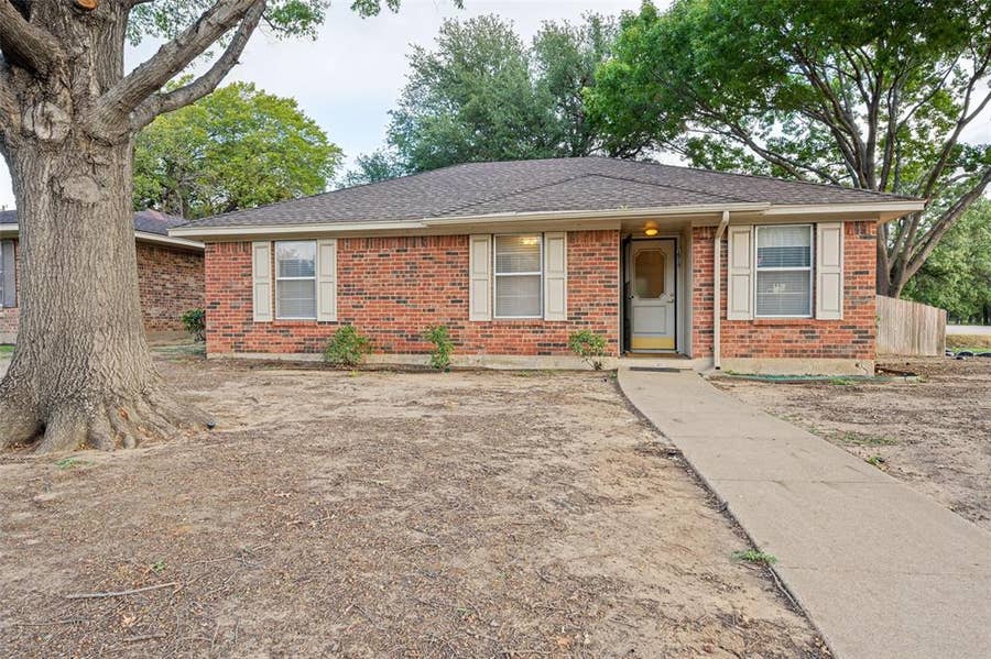 Property photo for 1515 Blackwell Drive, Irving, TX