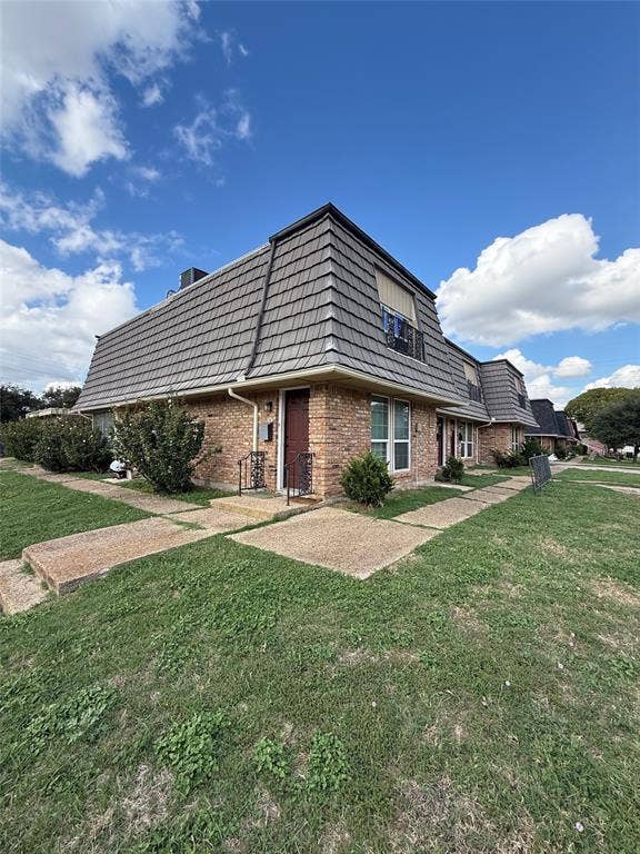 Property photo for 6342 Walraven Circle, Fort Worth, TX