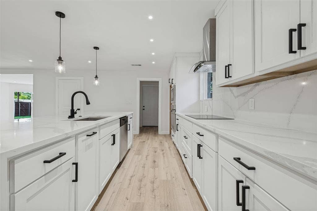 735 Loganwood Avenue, Richardson, TX 75080