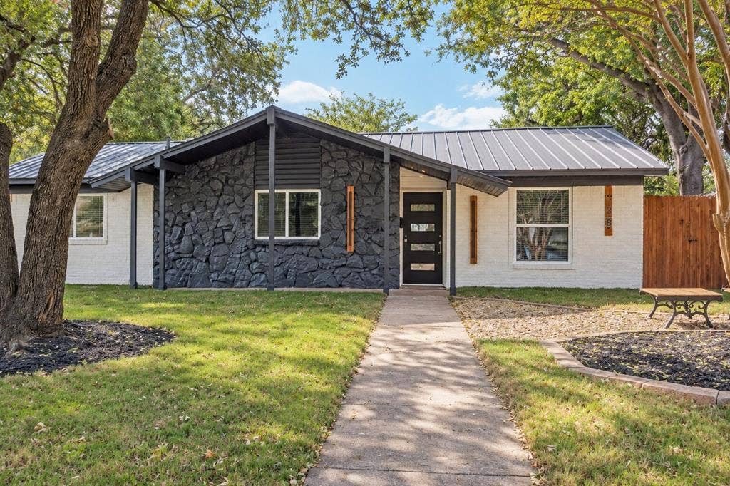 735 Loganwood Avenue, Richardson, TX 75080