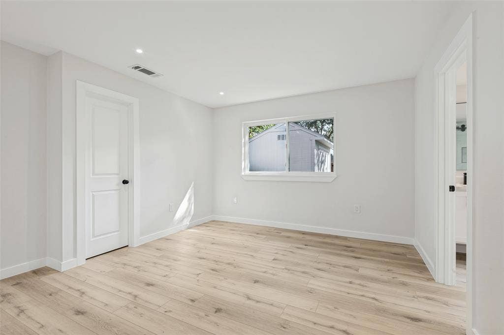 735 Loganwood Avenue, Richardson, TX 75080