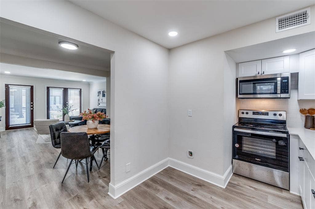 10211 Regal Oaks Drive, #120, Dallas, TX 75230