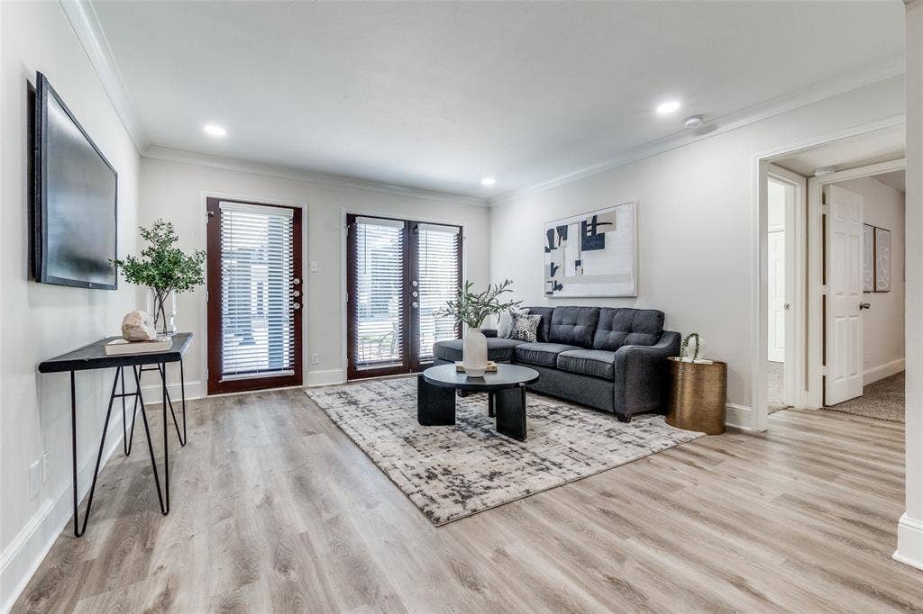 10211 Regal Oaks Drive, #120, Dallas, TX 75230