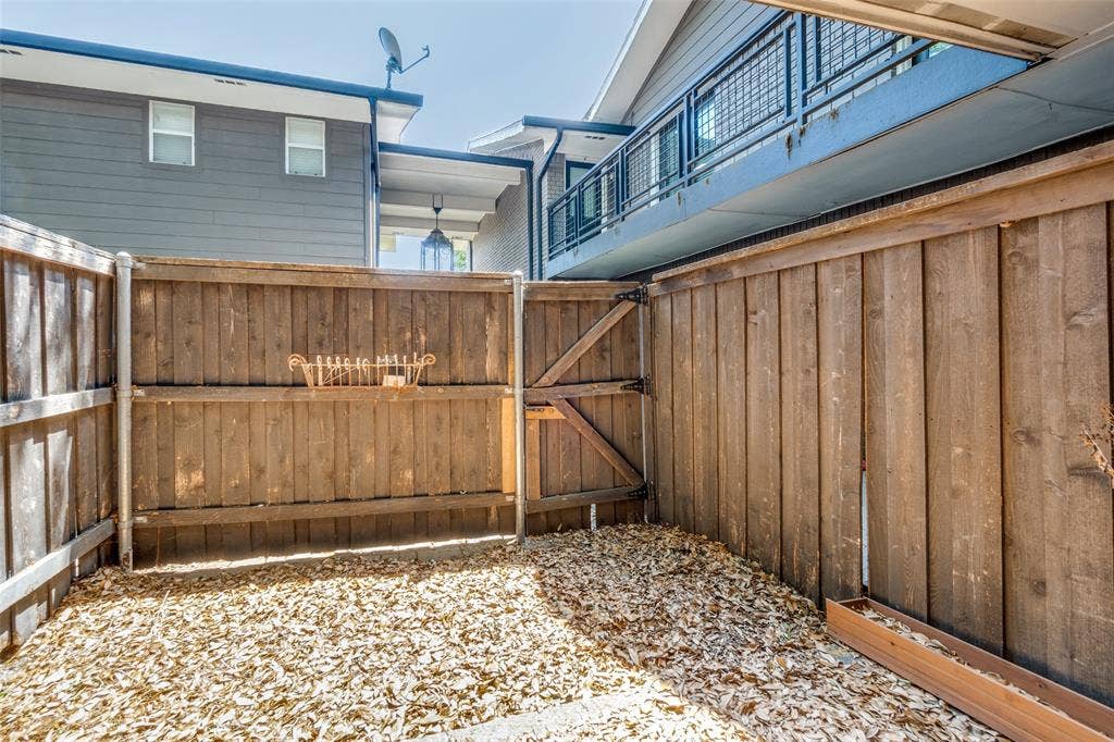 10211 Regal Oaks Drive, #120, Dallas, TX 75230