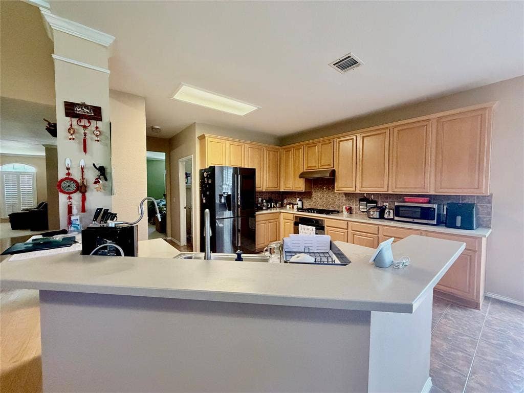 2901 Saint Jude Drive, Mansfield, TX 76063 2901 Saint Jude Drive, Mansfield, TX 76063
