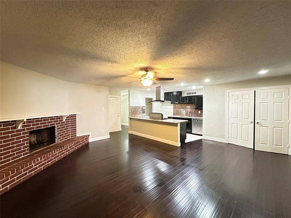 906 Hawthorne Drive, Allen, TX 75002
